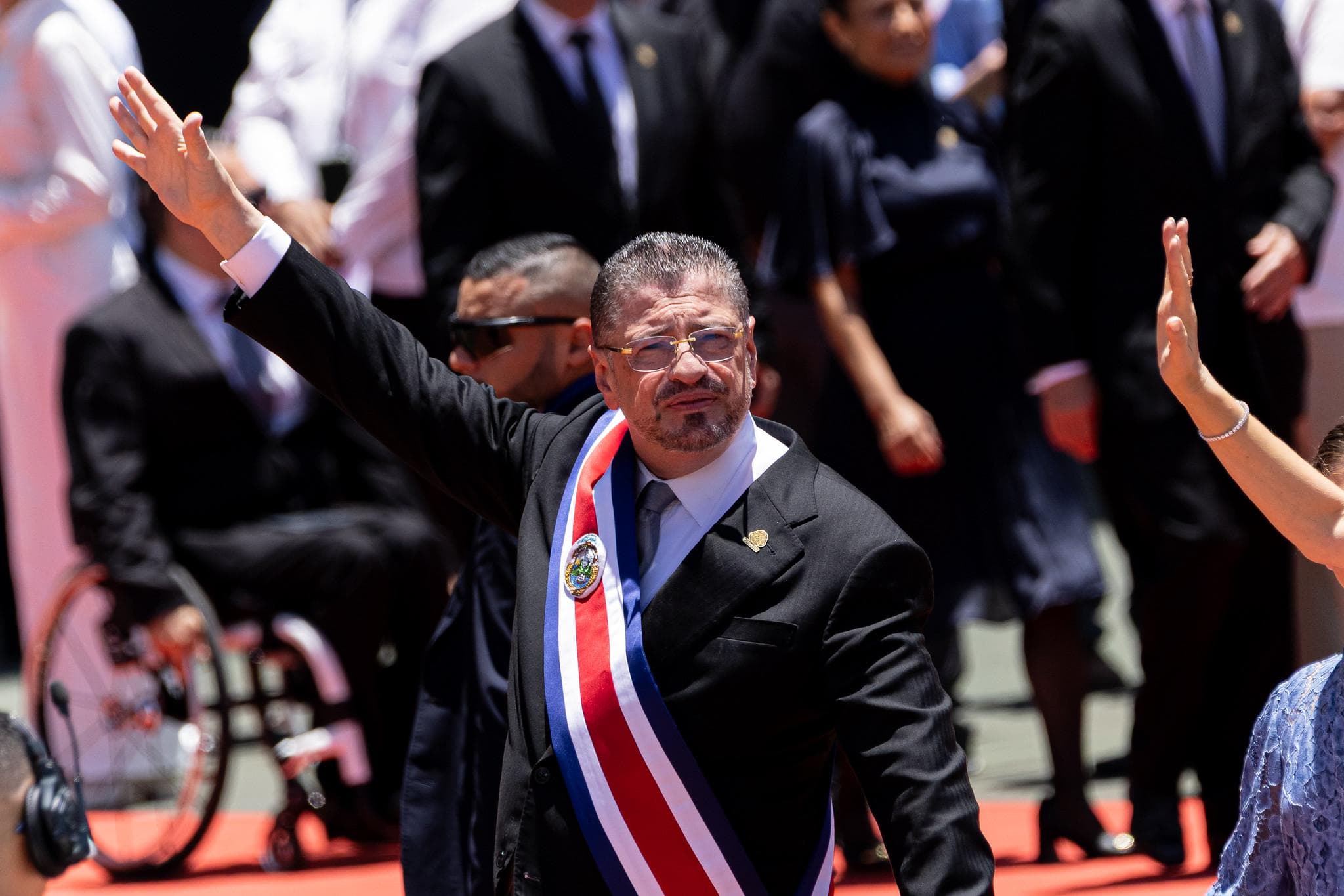 Sobre el tipo de cambio, el expresidente y ahora ministro de Hacienda, Rodrigo Chaves, dijo: “Acostúmbrese”.
